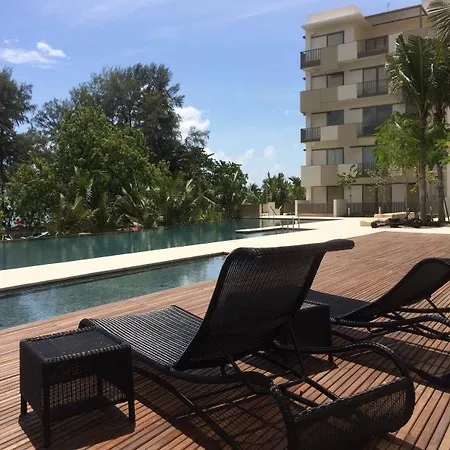By The Sea @ Luxury Suites, Batu Ferringhi
